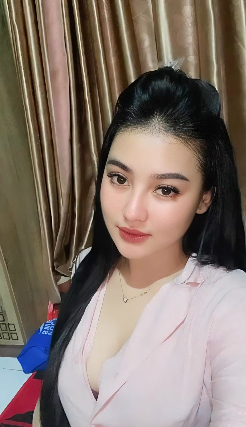 Indo Viral Tante A Breath Of Fresh Air Without Top Global Viral 2025
